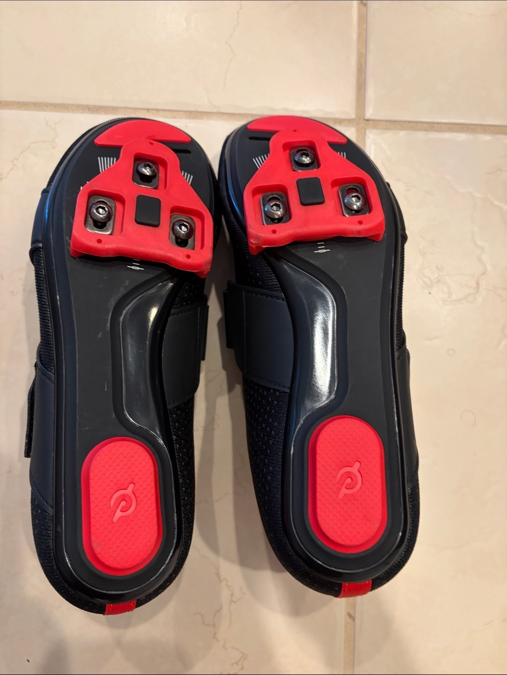 Peloton Black Athletic cycling shoes with Red Interior - Picture 2 of 4